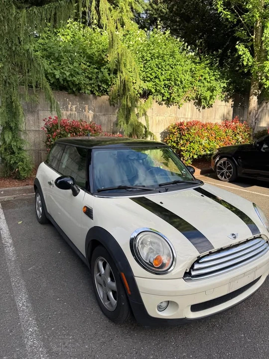 2010 Mini Mini 2nd Gen - Image 9 of 10