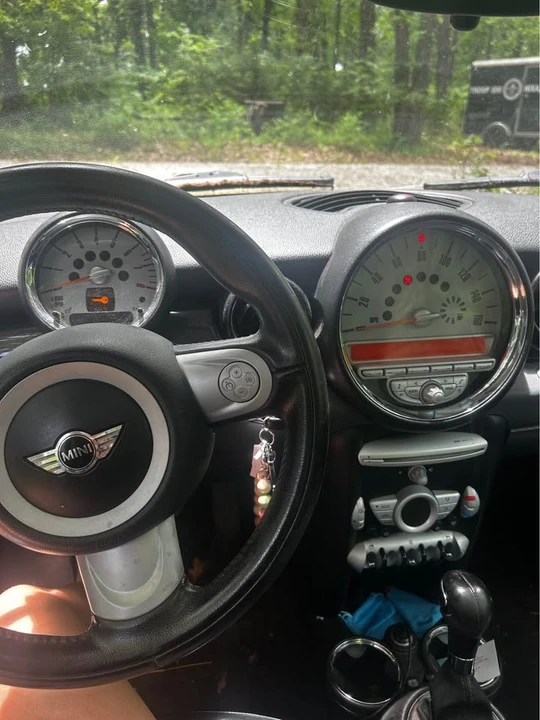 2010 Mini Mini 2nd Gen - Image 6 of 10