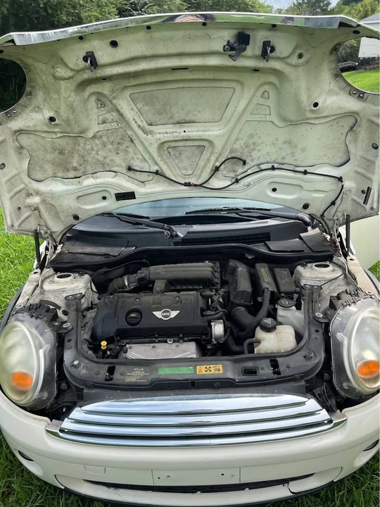 2010 Mini Mini 2nd Gen - Image 8 of 9