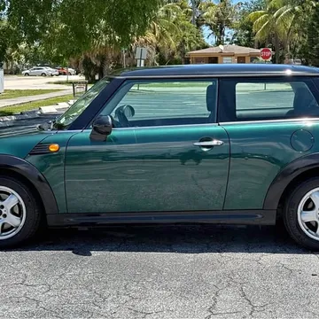 2010 MINI Cooper Hatchback 2D
