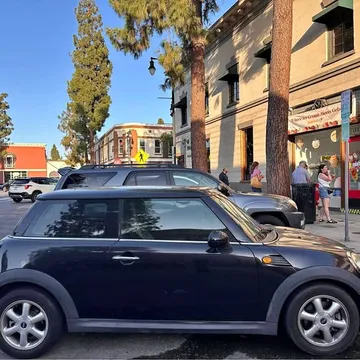 2010 MINI Cooper Cooper Hatchback 2D