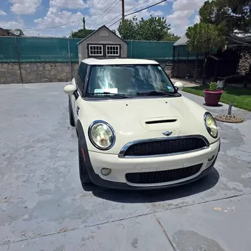 2010 MINI Cooper Roadster 2D
