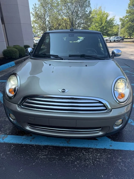 2010 Mini Mini 2nd Gen - Image 3 of 8