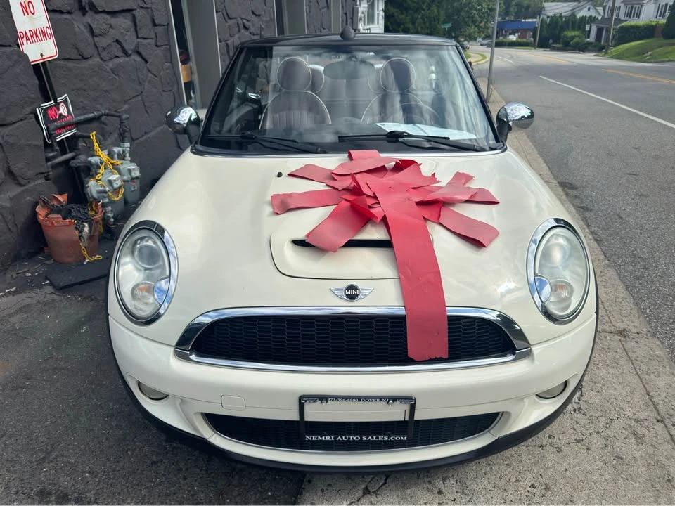 2010 Mini Mini 2nd Gen - Image 2 of 16