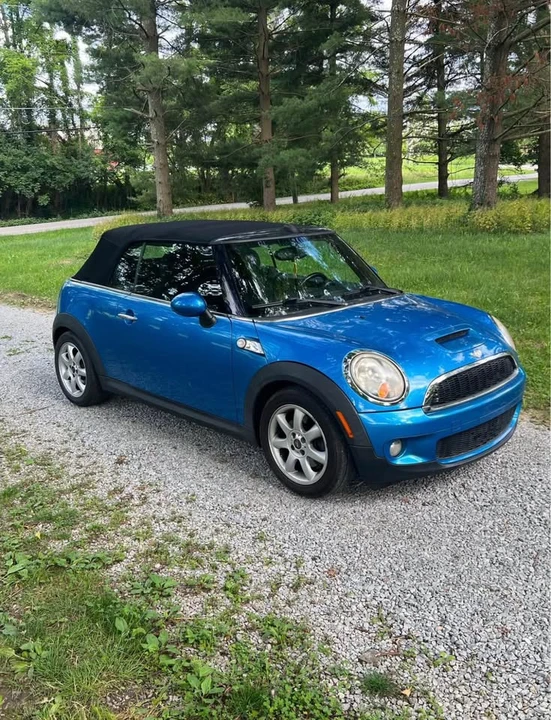 2010 Mini Mini 2nd Gen - Image 2 of 11
