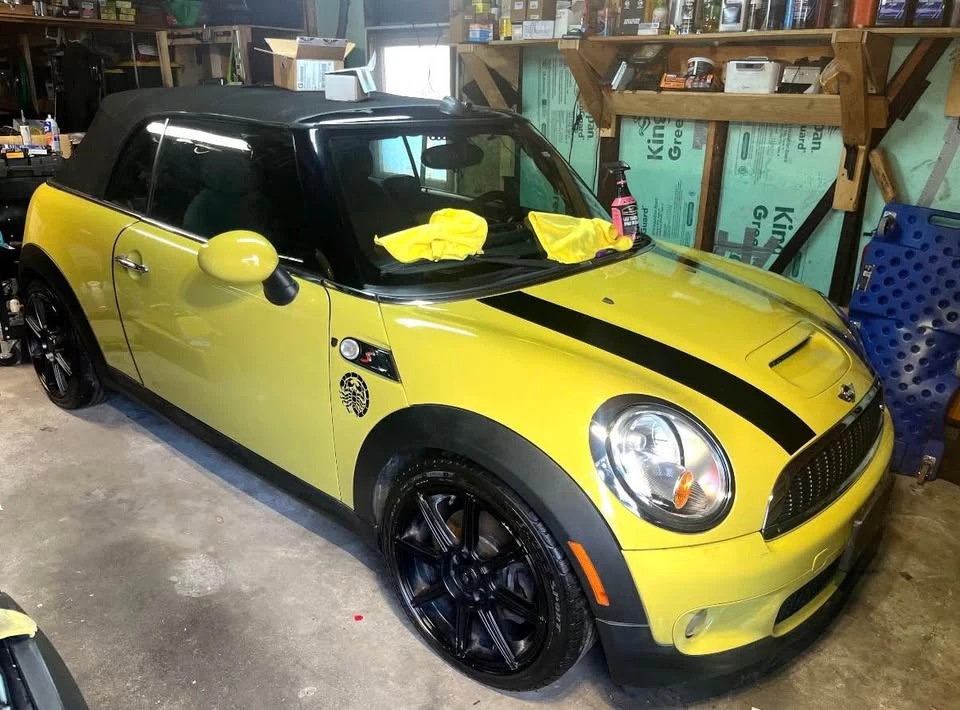 2010 Mini Mini 2nd Gen - Image 2 of 4