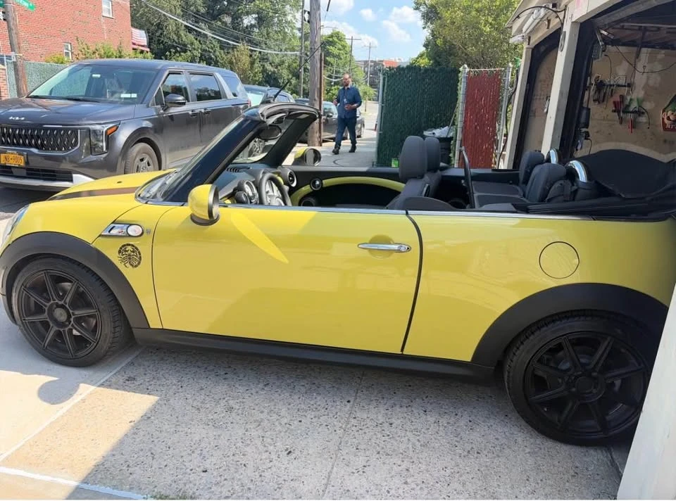 2010 Mini Mini 2nd Gen - Image 3 of 4