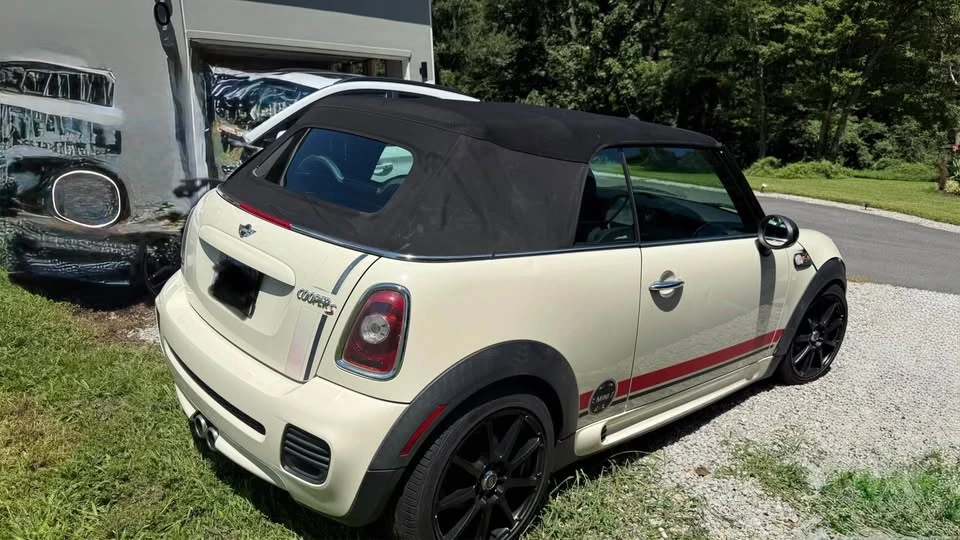 2010 Mini Mini 2nd Gen - Image 2 of 10