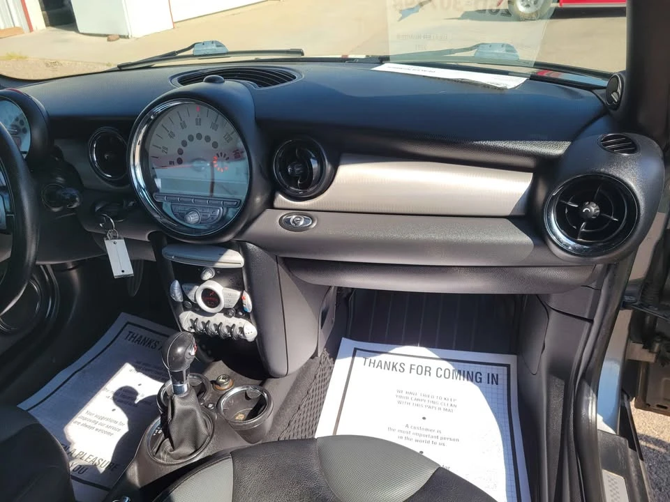 2010 Mini Mini 2nd Gen - Image 14 of 20
