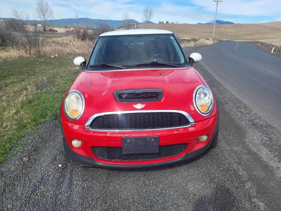 2010 Mini Mini 2nd Gen - Image 2 of 12