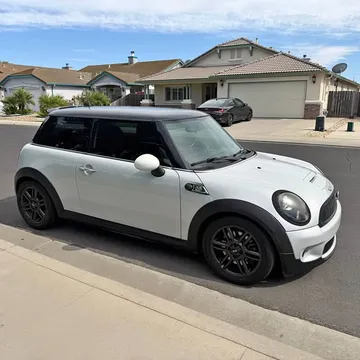 2010 MINI Cooper S Camden Edition Hatchback 2D