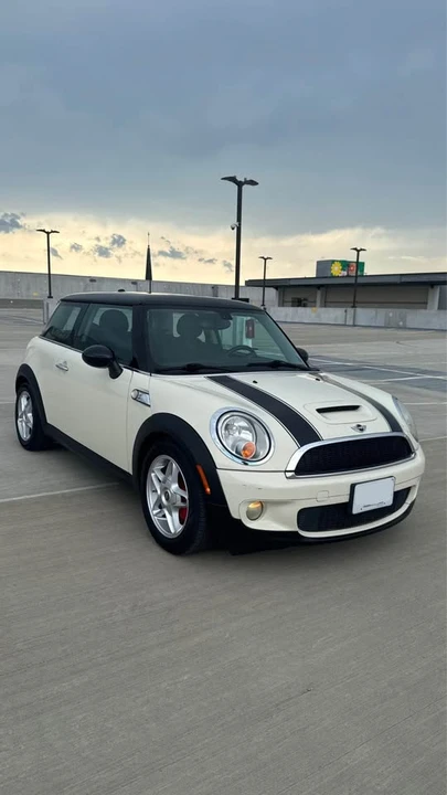 2010 Mini Mini 2nd Gen - Image 8 of 16