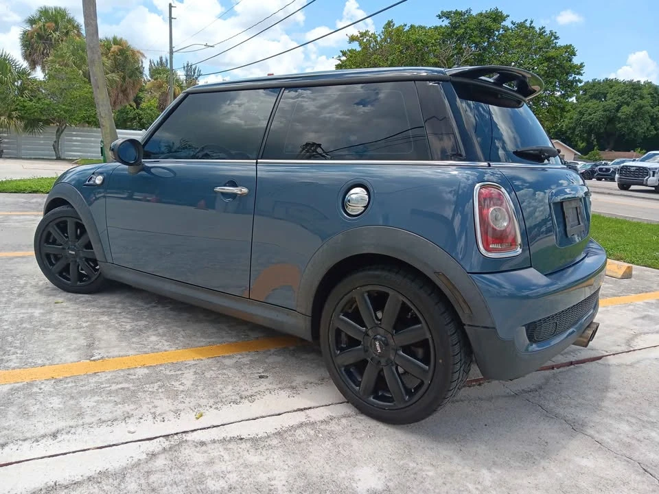 2010 Mini Mini 2nd Gen - Image 3 of 20