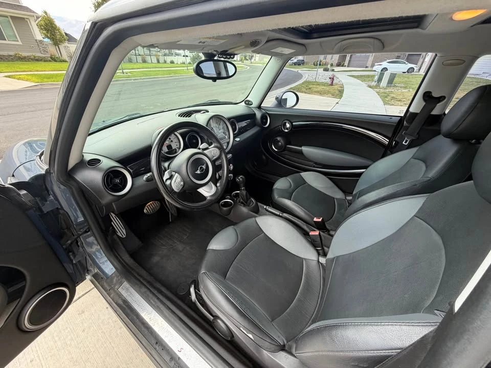 2010 Mini Mini 2nd Gen - Image 11 of 20