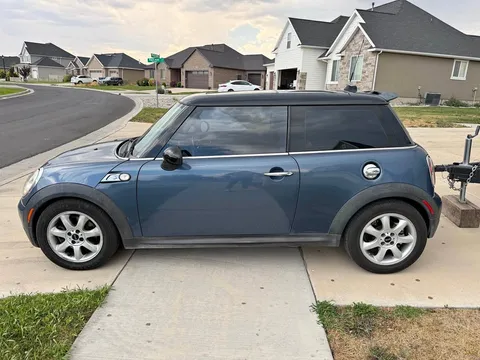 2010 MINI Cooper S Hatchback 2D