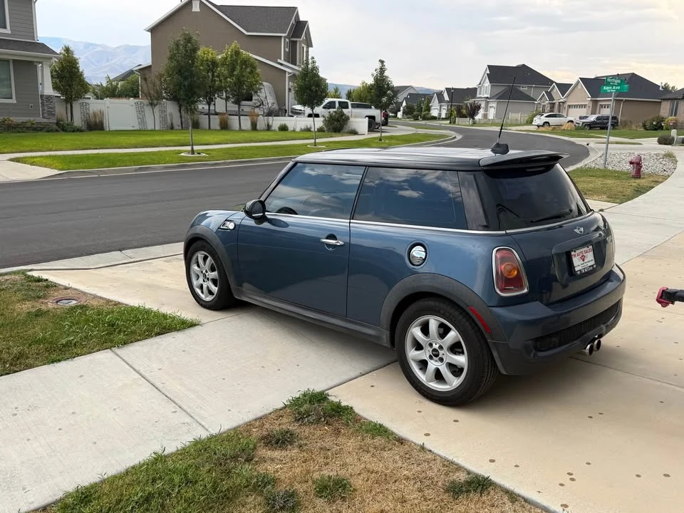 2010 Mini Mini 2nd Gen - Image 2 of 20