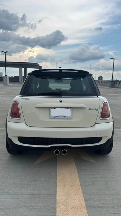 2010 Mini Mini 2nd Gen - Image 5 of 16