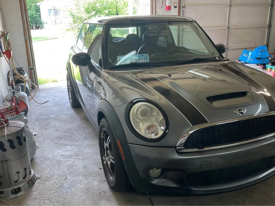 2010 Mini Mini 2nd Gen - Image 2 of 8