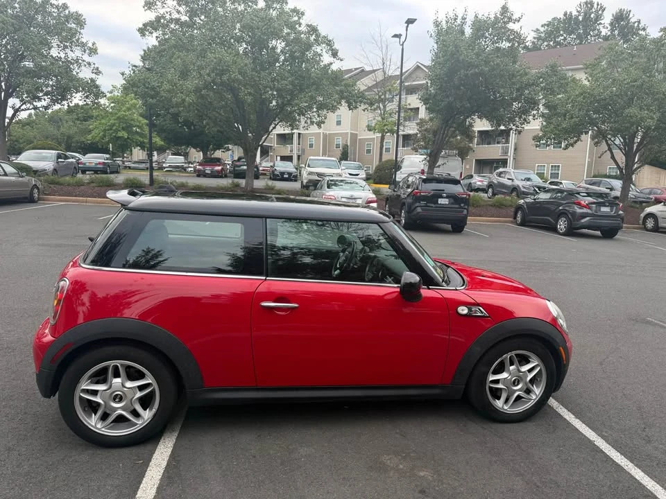 2010 Mini Mini 2nd Gen - Image 4 of 12