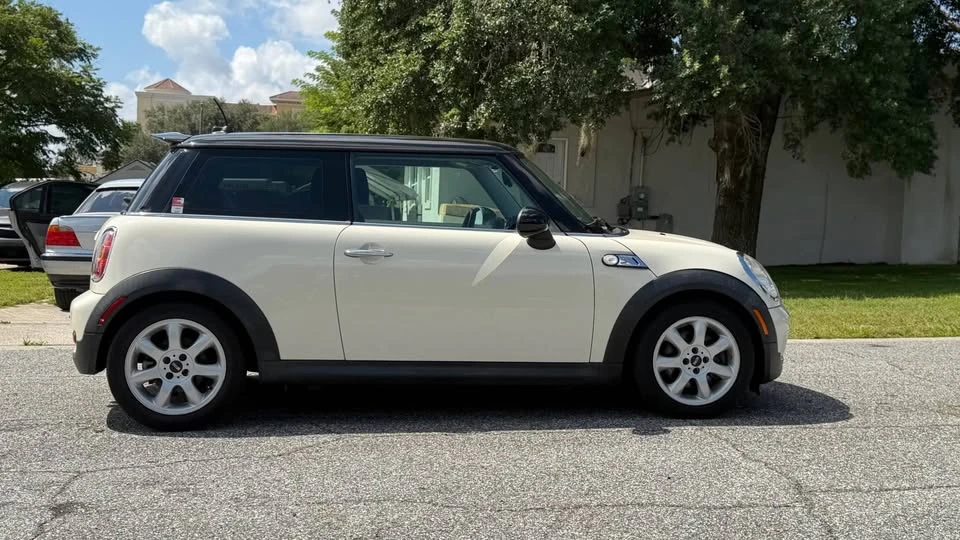 2010 Mini Mini 2nd Gen - Image 6 of 19