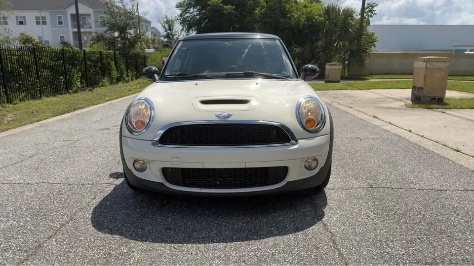 2010 Mini Mini 2nd Gen - Image 8 of 19