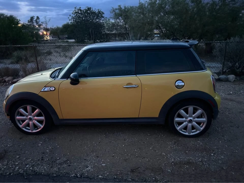 2010 Mini Mini 2nd Gen - Image 11 of 12