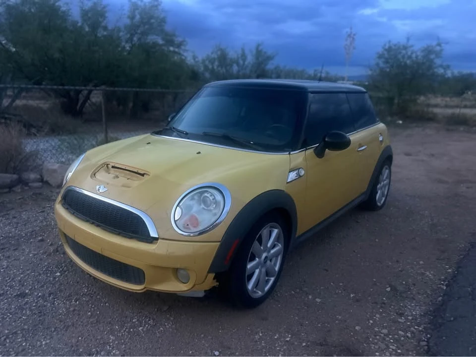 2010 Mini Mini 2nd Gen - Image 2 of 12