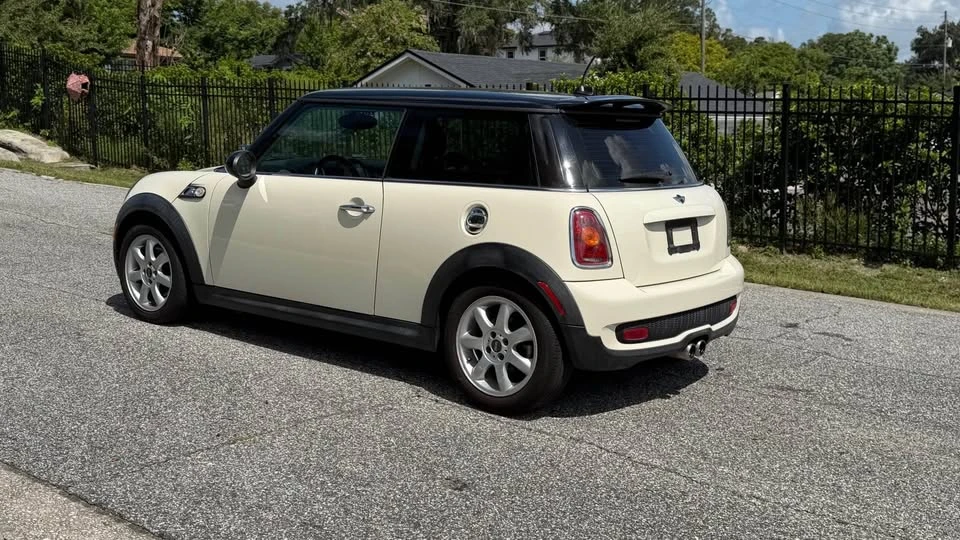 2010 Mini Mini 2nd Gen - Image 5 of 20