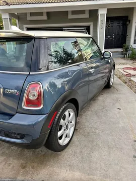 2010 MINI Cooper Cooper S Hatchback 2D