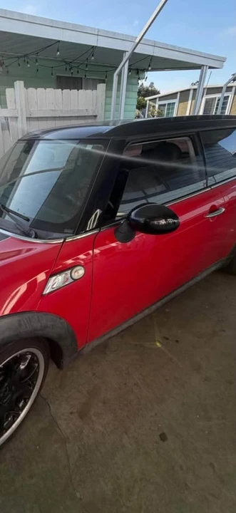2010 Mini Mini 2nd Gen - Image 3 of 7