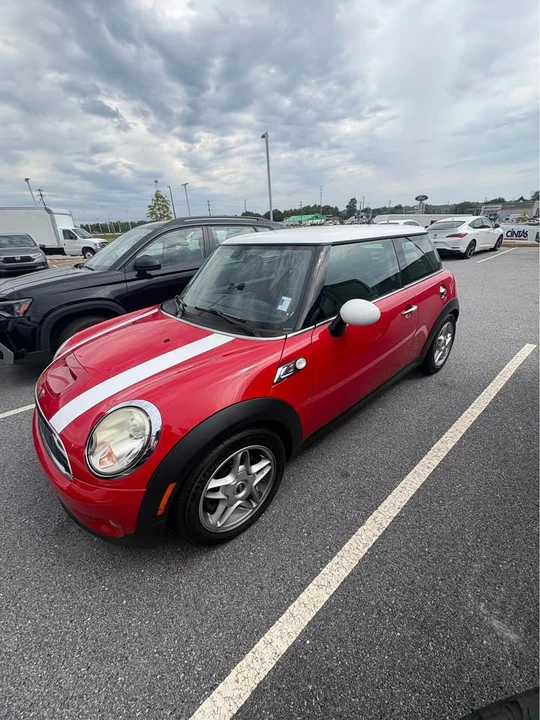 2010 Mini Mini 2nd Gen - Image 2 of 5