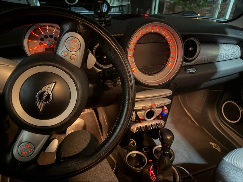 2010 Mini Mini 2nd Gen - Image 7 of 7