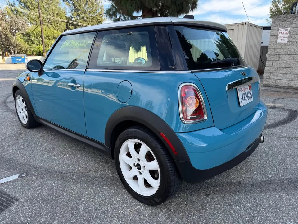 2010 Mini Mini 2nd Gen - Image 3 of 18