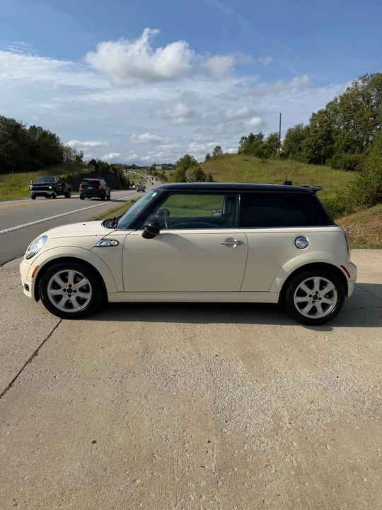 2010 Mini Mini 2nd Gen - Image 8 of 13