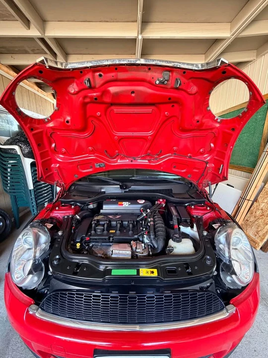 2010 Mini Mini 2nd Gen - Image 2 of 10