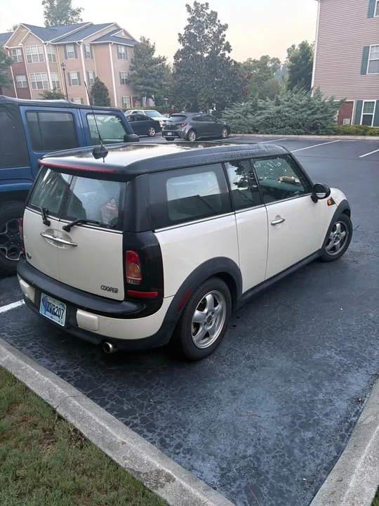 2010 Mini Mini 2nd Gen - Image 3 of 3