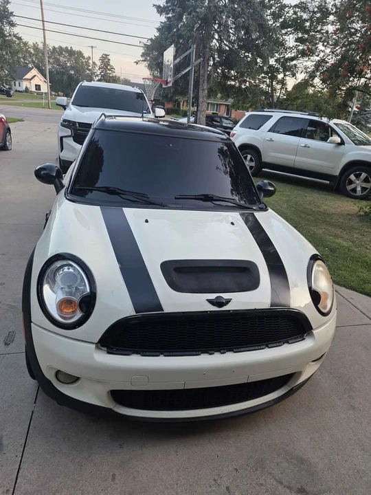 2010 Mini Coupe & Roadster - Image 3 of 17
