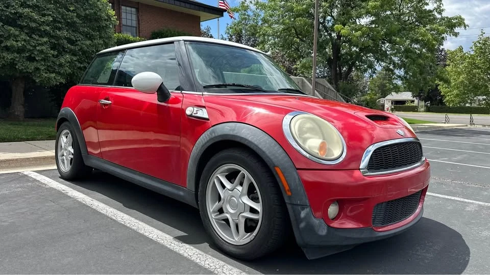 2010 Mini Coupe & Roadster - Image 3 of 11