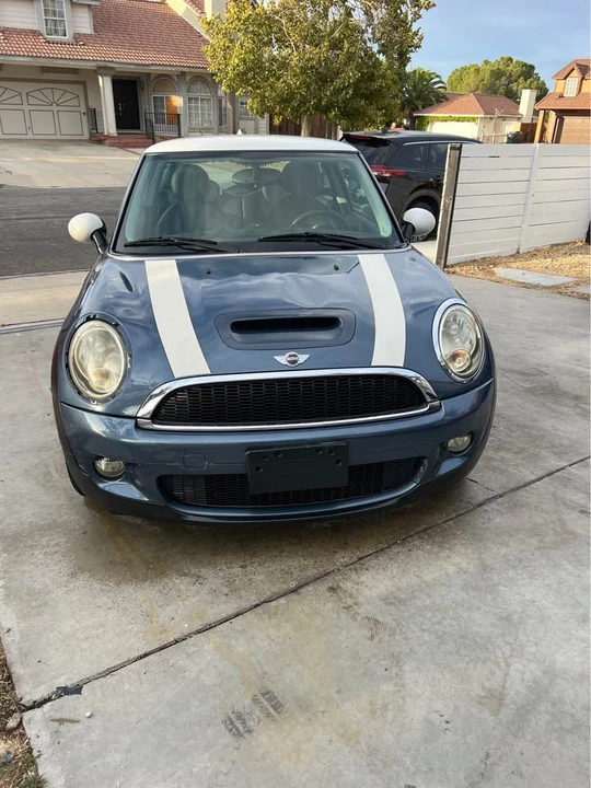 2010 Mini Coupe & Roadster - Image 9 of 15