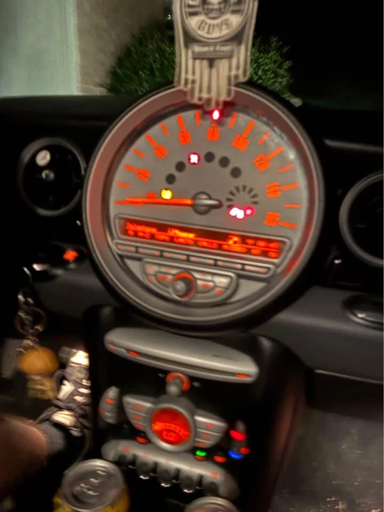 2010 Mini Coupe & Roadster - Image 2 of 2