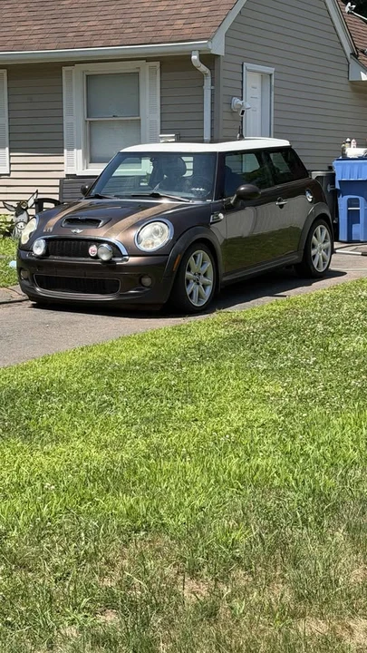 2010 Mini Coupe & Roadster - Image 6 of 10