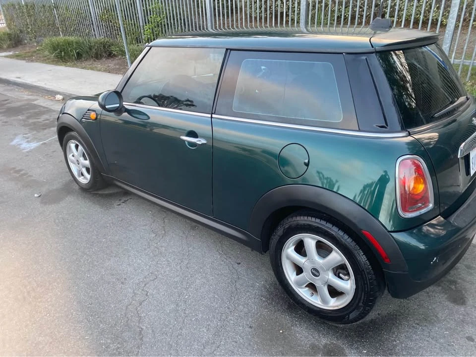 2010 Mini Mini 2nd Gen - Image 5 of 12