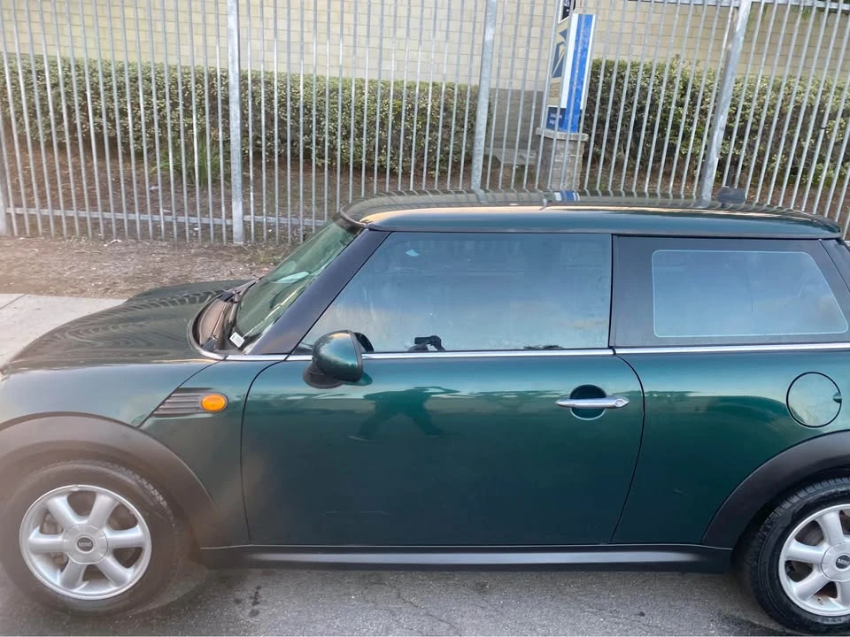 2010 Mini Mini 2nd Gen - Image 4 of 12
