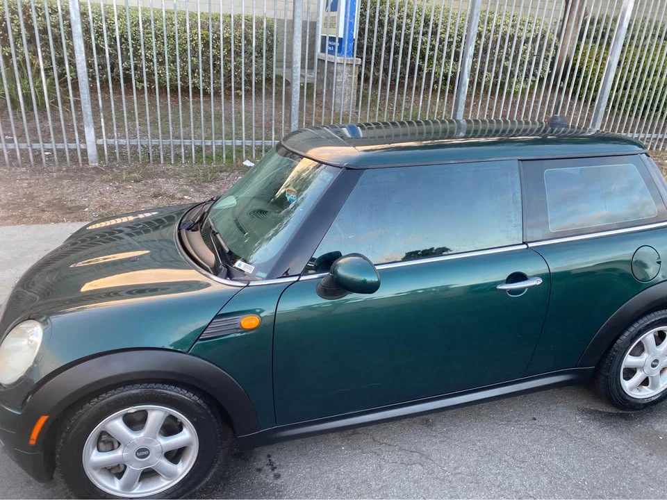 2010 Mini Mini 2nd Gen - Image 2 of 12