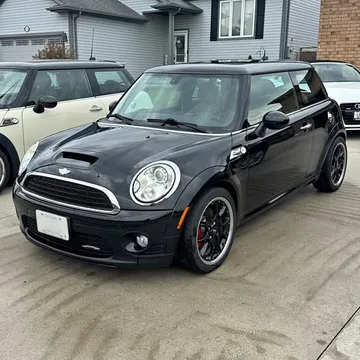 2010 MINI Cooper John Cooper Works