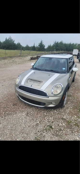 2010 Mini Mini 2nd Gen - Image 3 of 7