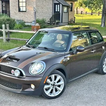 2010 MINI Cooper S Mayfair Edition