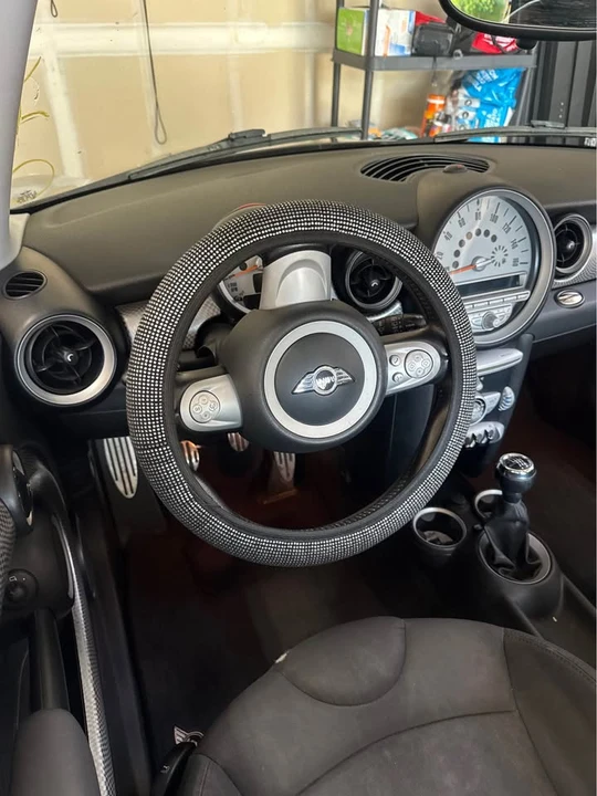 2010 Mini Mini 2nd Gen - Image 2 of 5