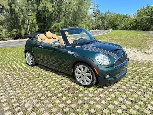 2010 Mini Mini Cooper S 1st Gen - Image 11 of 21