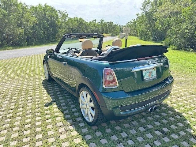 2010 Mini Mini Cooper S 1st Gen - Image 13 of 21